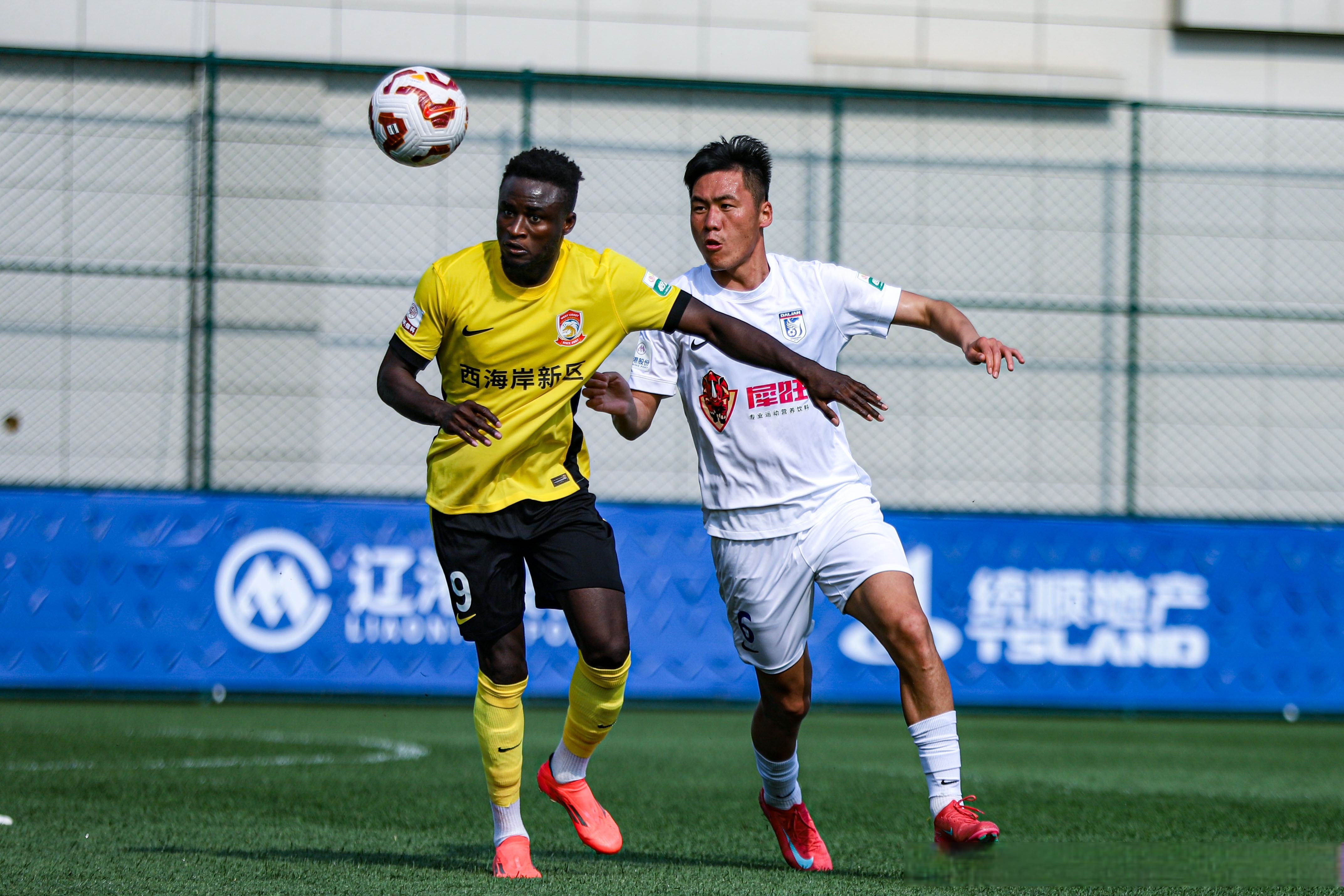 上海海港训练开放日，冲刺阶段队长鼓劲引欢呼，欧超杯在即，心理建设被强调的简单介绍-乐竞体育平台